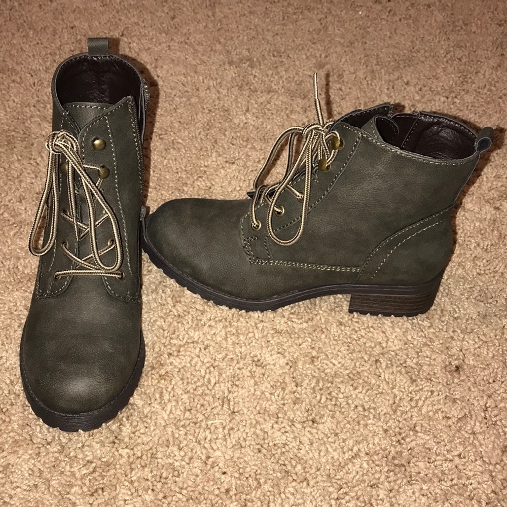 Dark green ankle booties